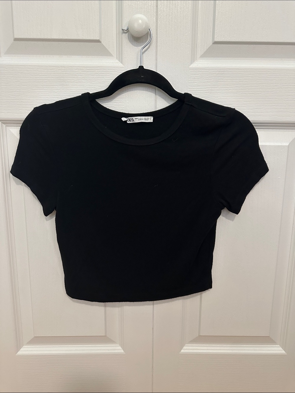 Zara Black Short Sleeve Cropped baby tee